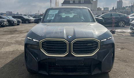 BMW XM 2023 4.4 653 лс